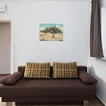 Laura Apartman