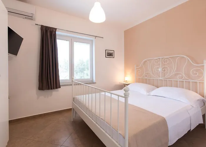 Laura Apartment Krk Town