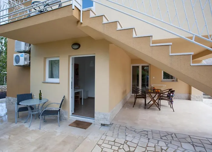 Laura Apartment Krk Town