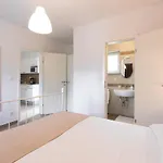 Apartment Laura *