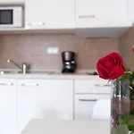 Laura Apartment *