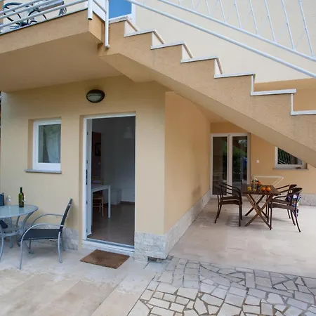 Laura Appartement Krk Town